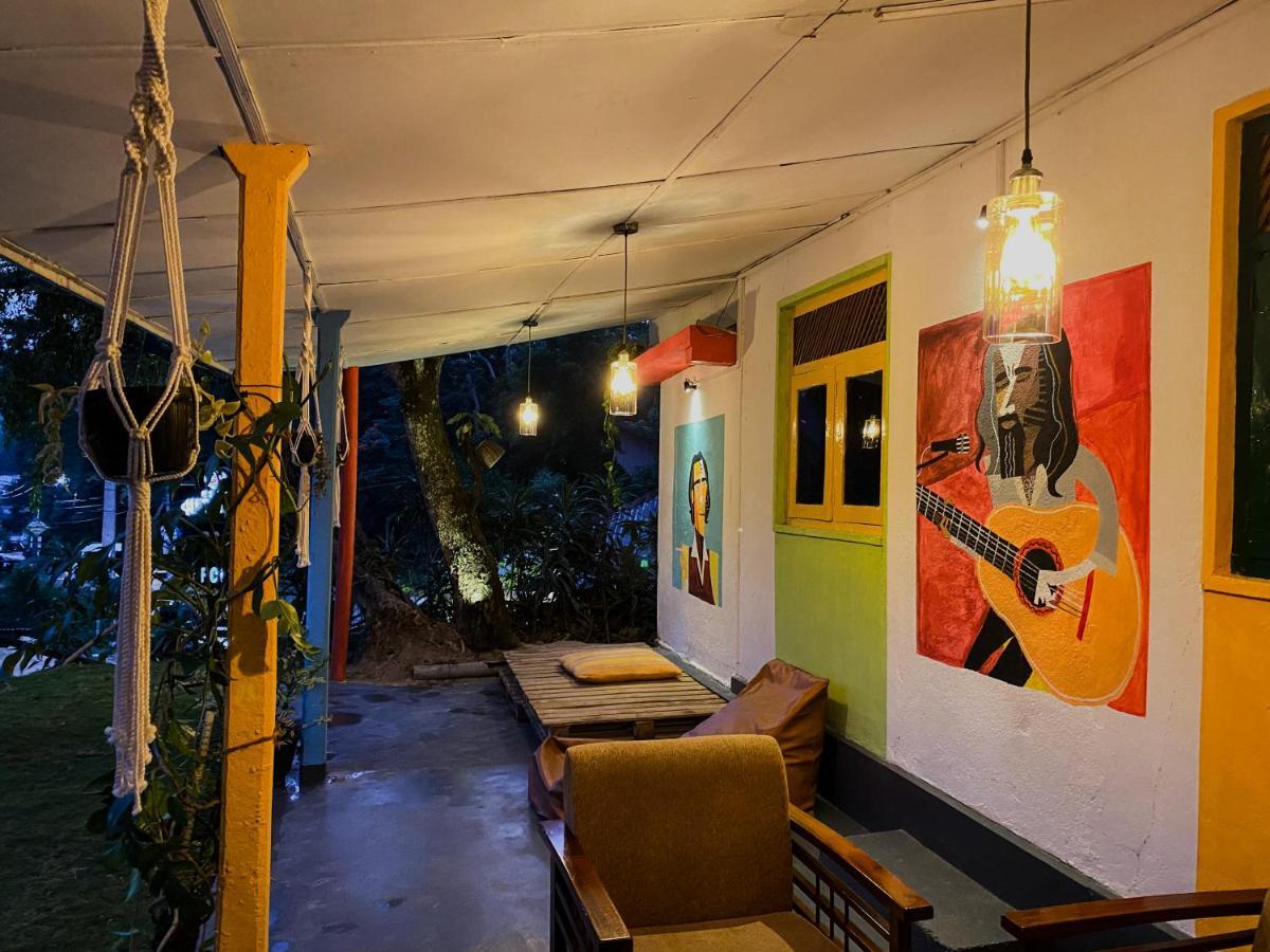 Mad Monkey Hostel And Lounge エッラ エクステリア 写真