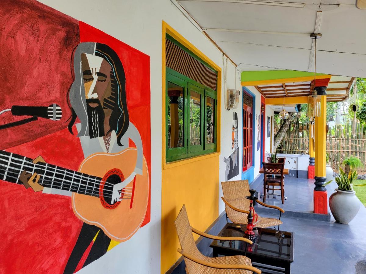 Mad Monkey Hostel And Lounge エッラ エクステリア 写真
