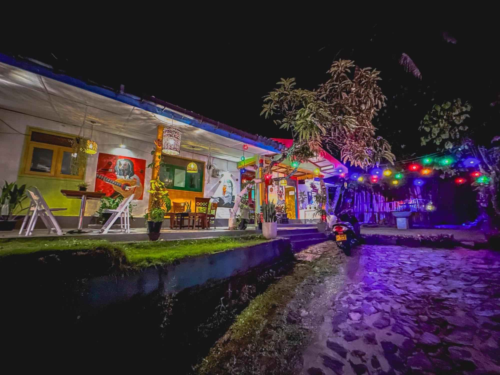 Mad Monkey Hostel And Lounge エッラ エクステリア 写真