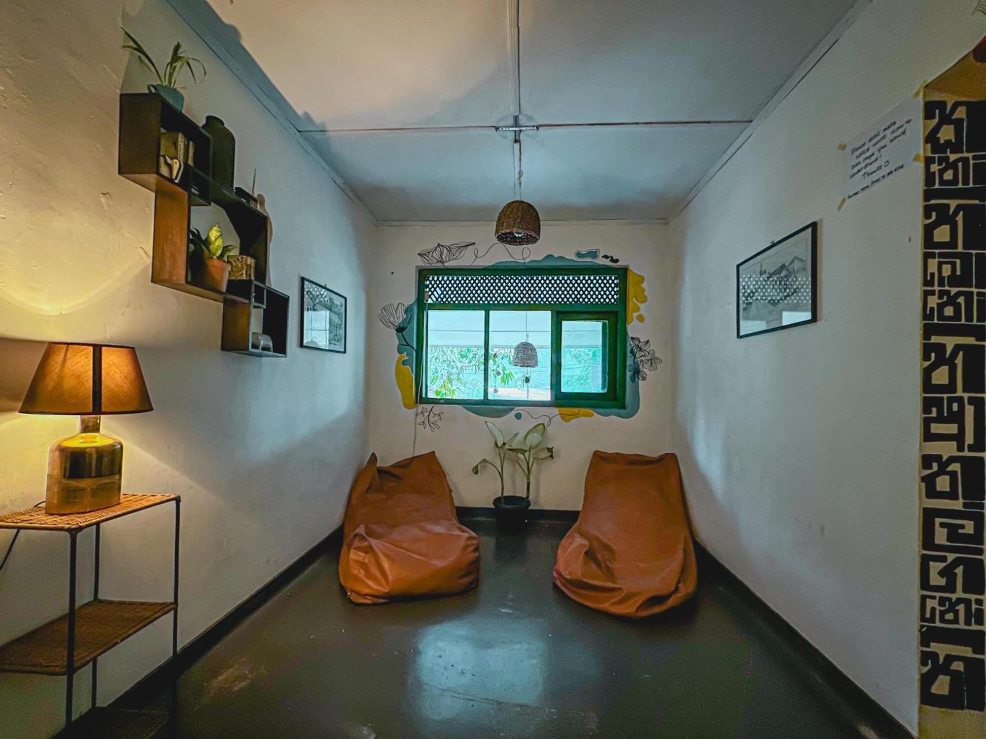 Mad Monkey Hostel And Lounge エッラ エクステリア 写真