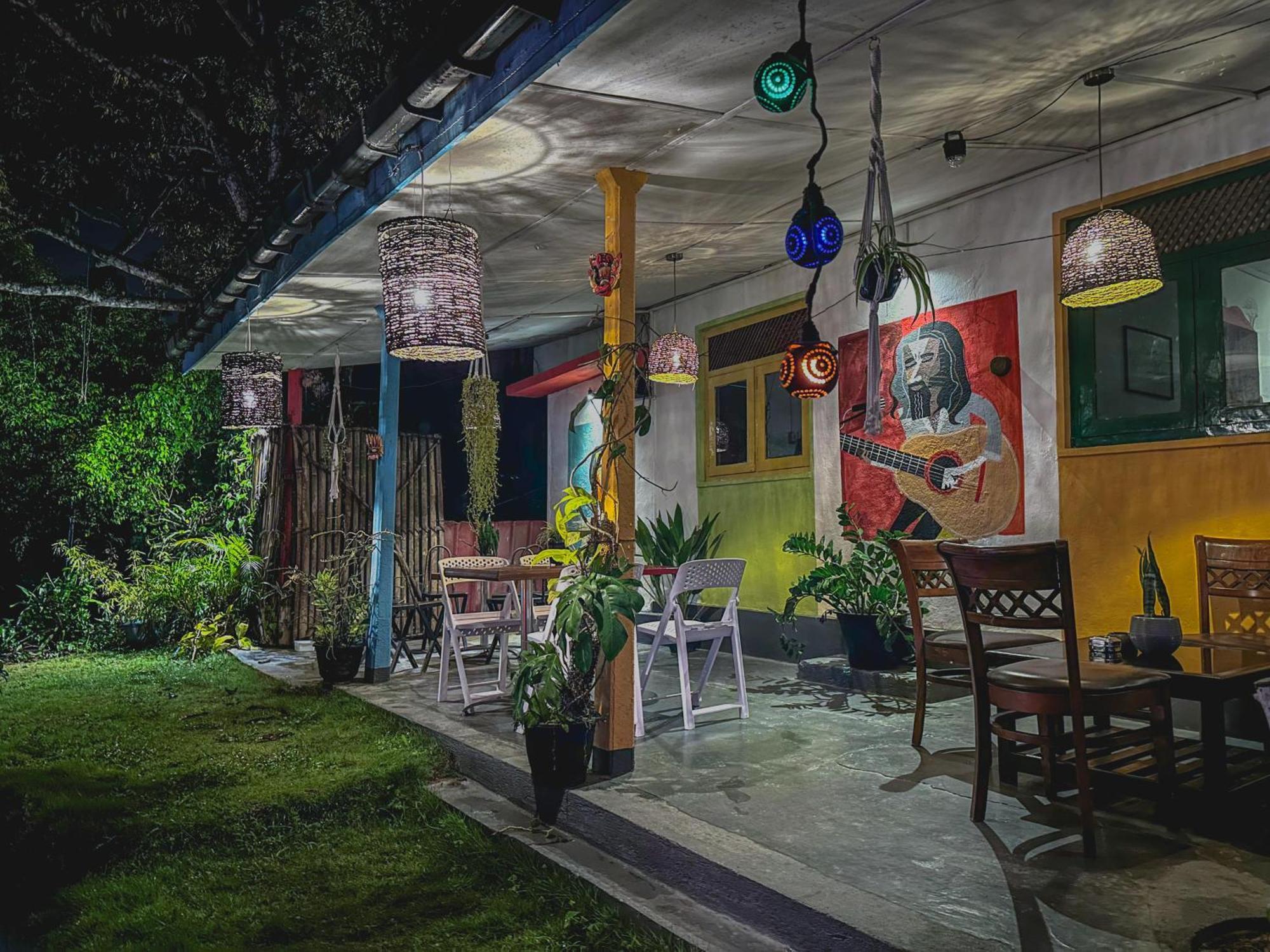 Mad Monkey Hostel And Lounge エッラ エクステリア 写真
